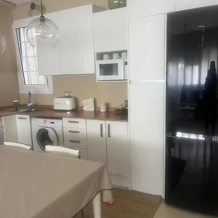 Cerca Playa Apartment *